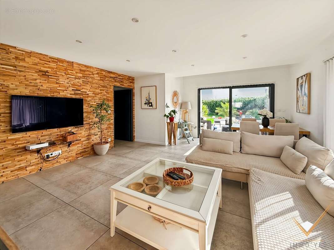 Maison à SAINT-HILAIRE