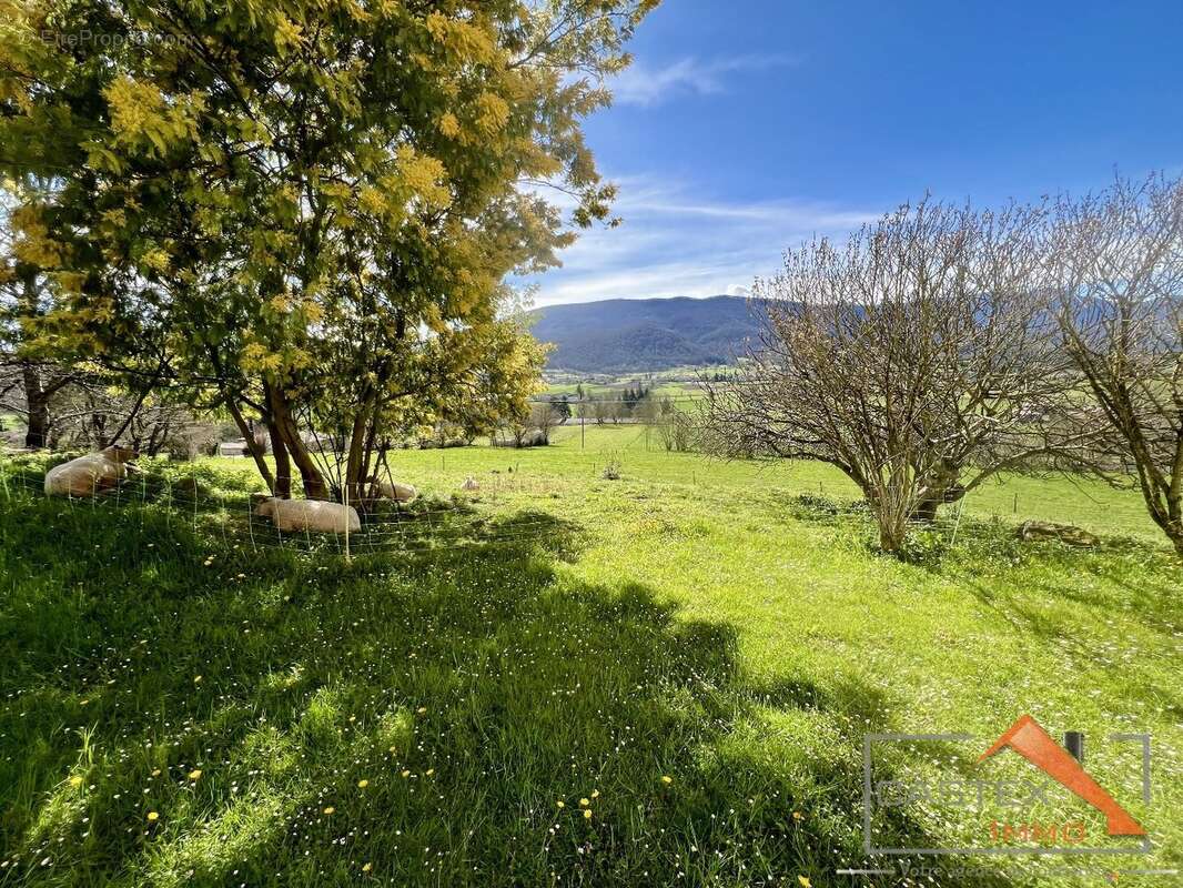 Maison à PRAT-BONREPAUX