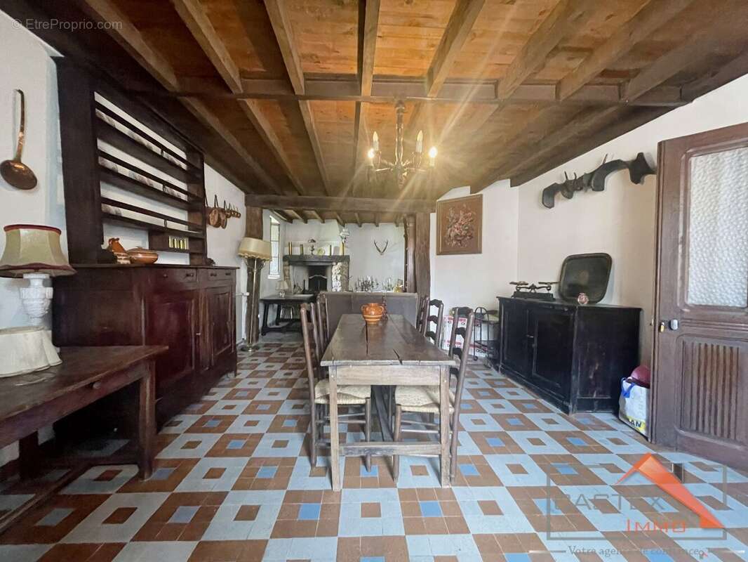 Maison à SALIES-DU-SALAT