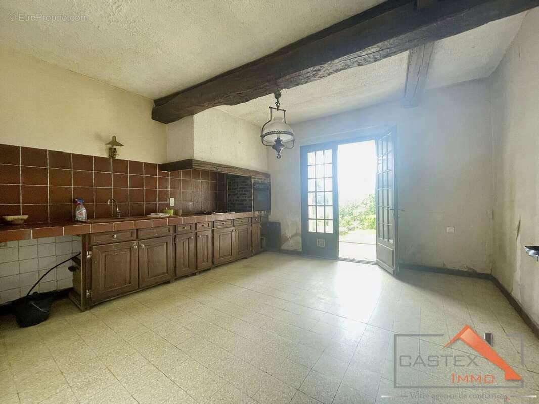 Maison à SALIES-DU-SALAT