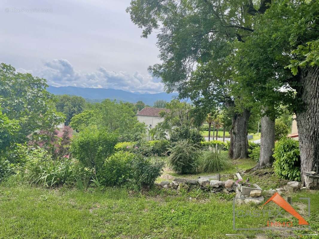 Maison à SALIES-DU-SALAT