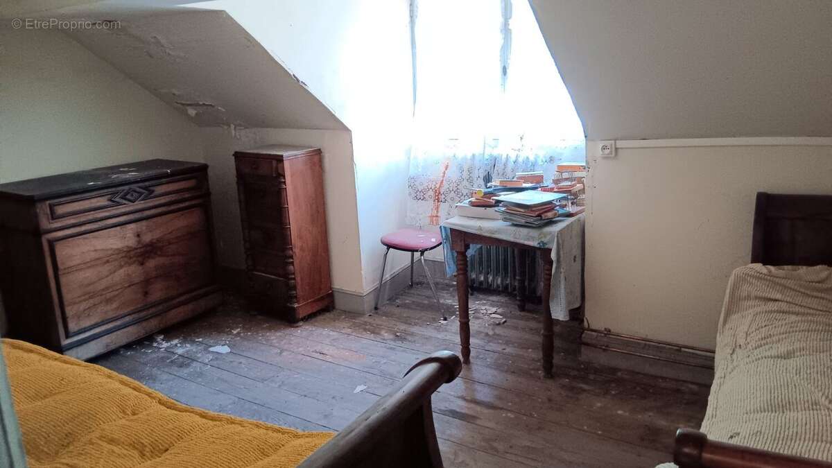 Maison à SAINT-BEAT