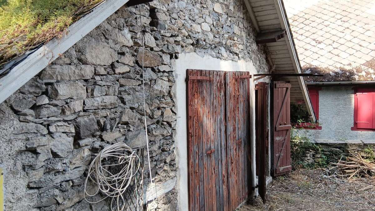 Maison à SAINT-BEAT