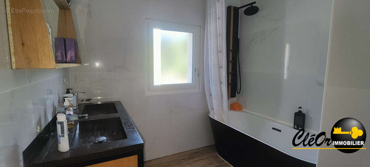 Maison à PIERRE-DE-BRESSE