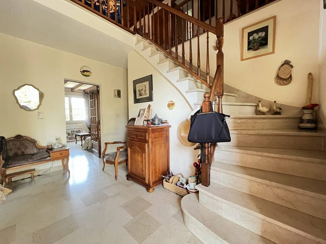 Maison à SAINT-BARTHELEMY-D&#039;ANJOU