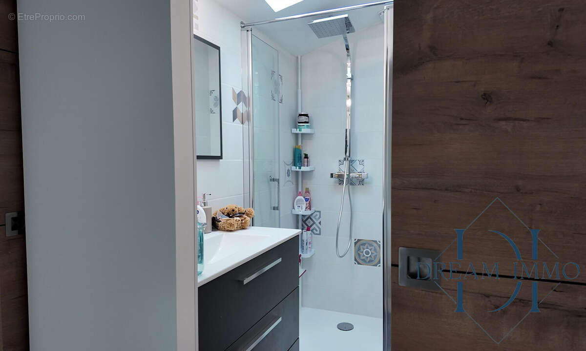 Appartement à POUILLON