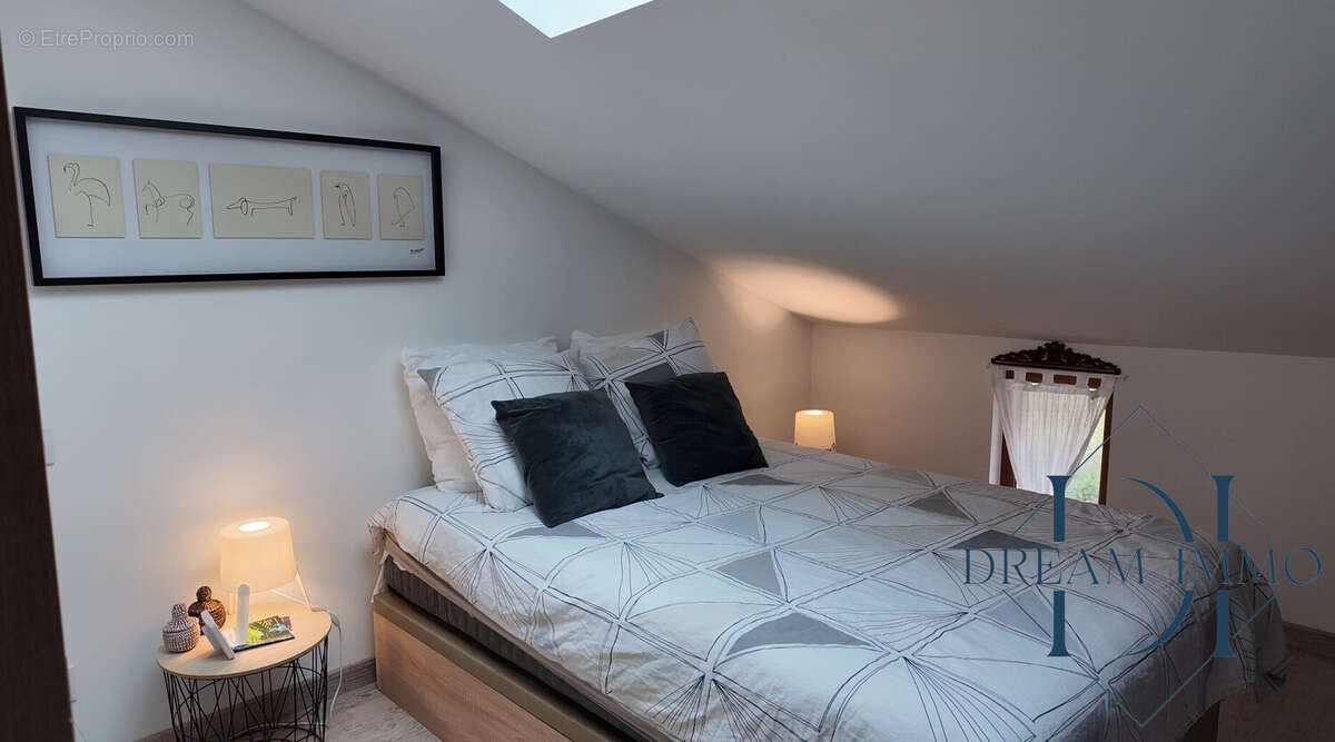 Appartement à POUILLON