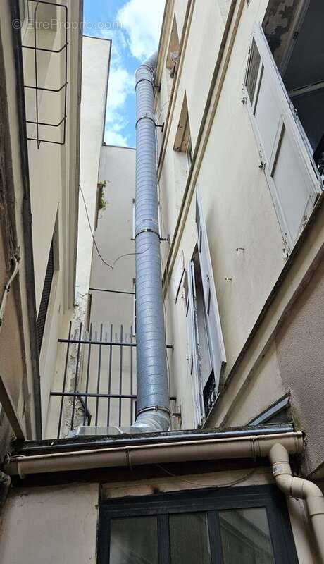 Extraction - Autre à PARIS-11E