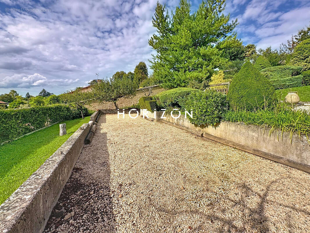 Maison à VILLEFRANCHE-SUR-SAONE