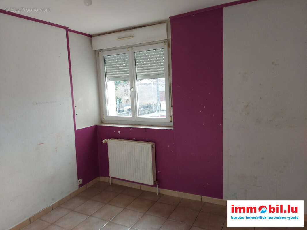 Maison à SERROUVILLE