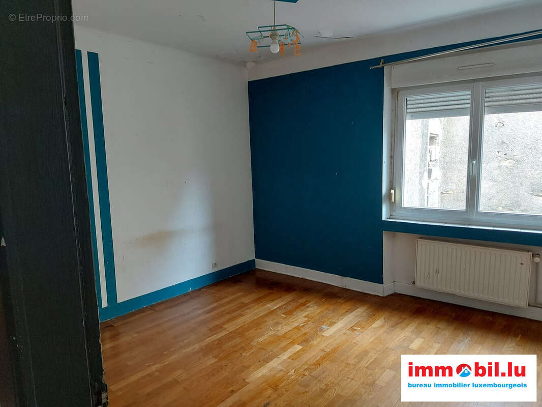 Maison à SERROUVILLE