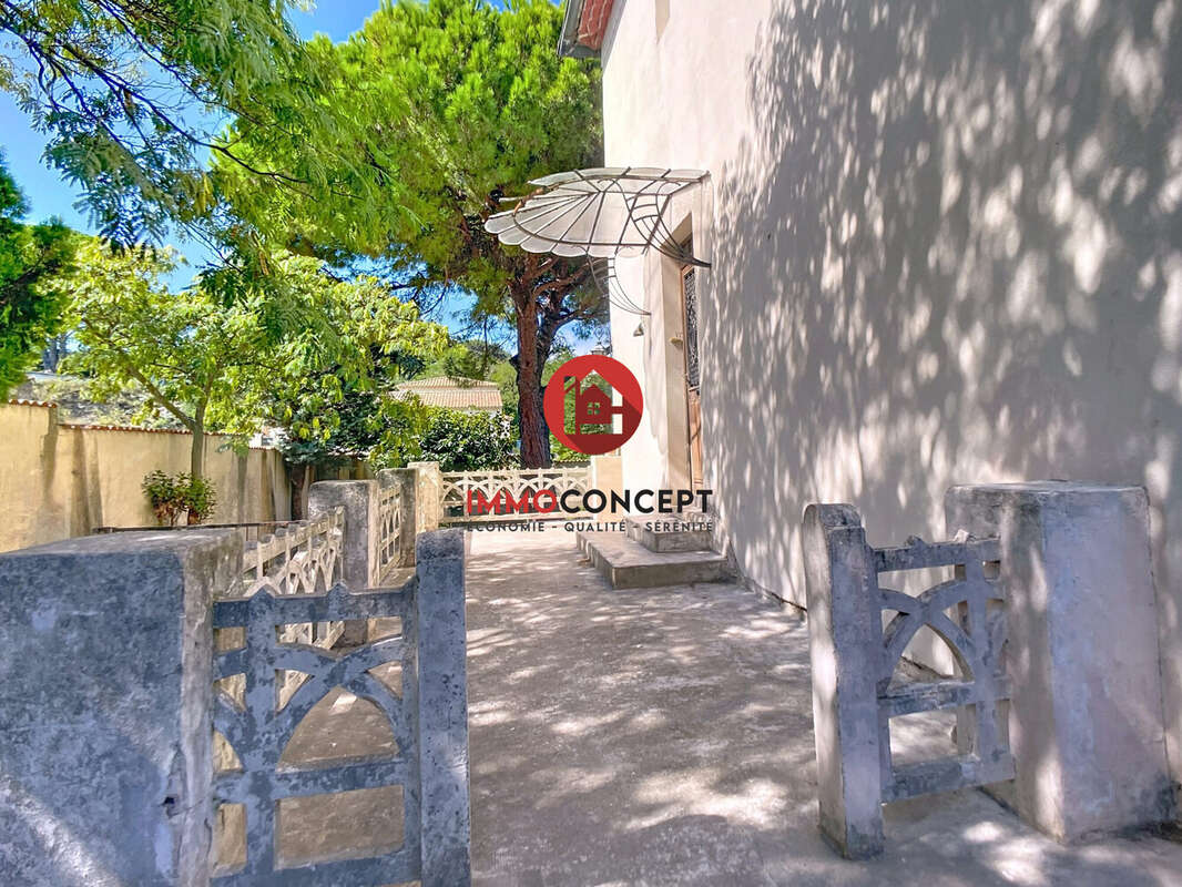 Maison à SAUVETERRE