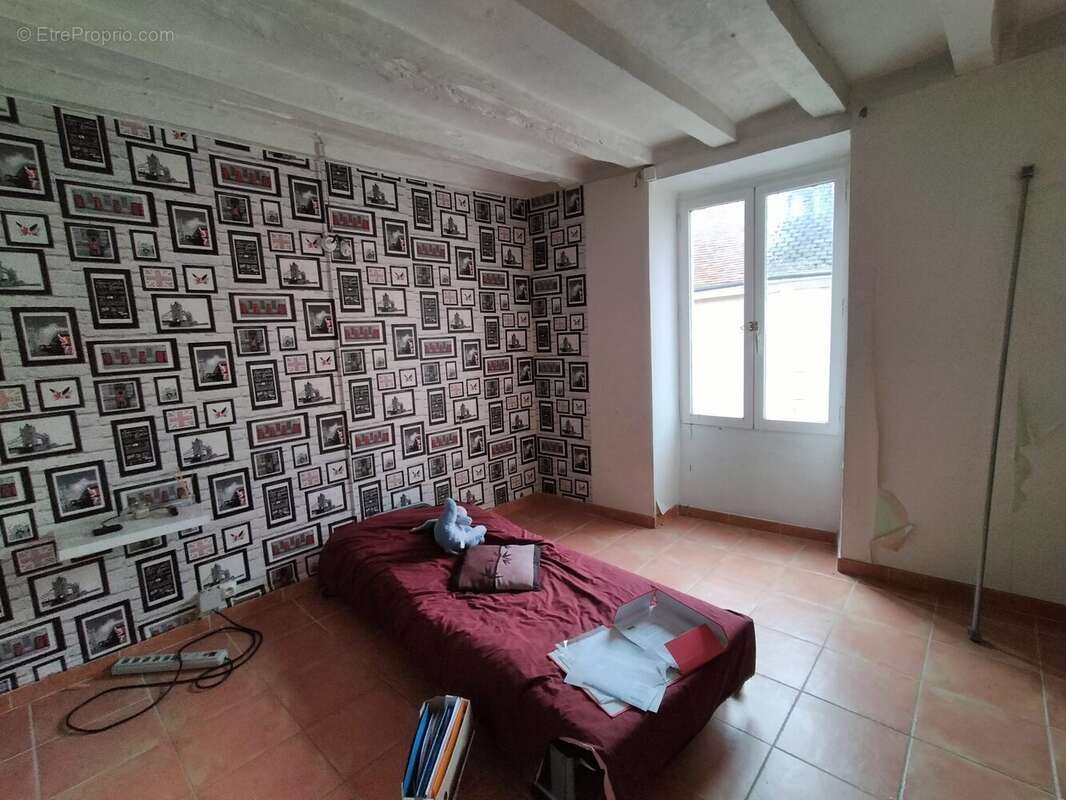 Maison à VALLON-SUR-GEE