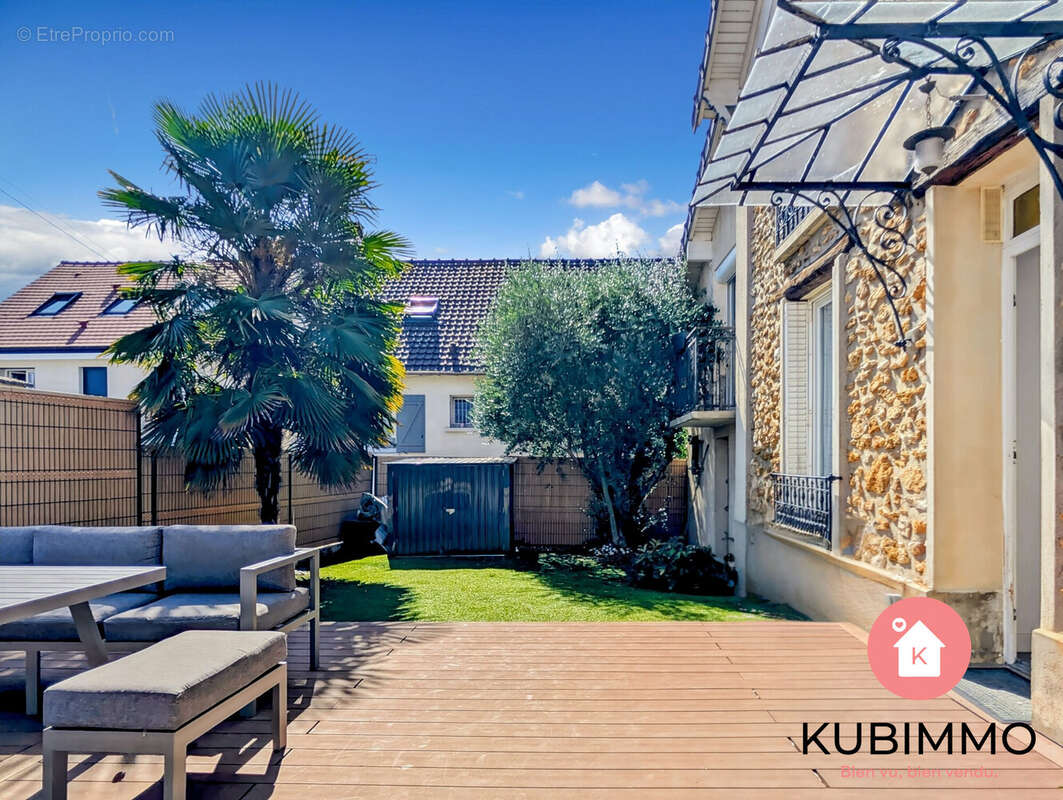 Maison à MONTEVRAIN