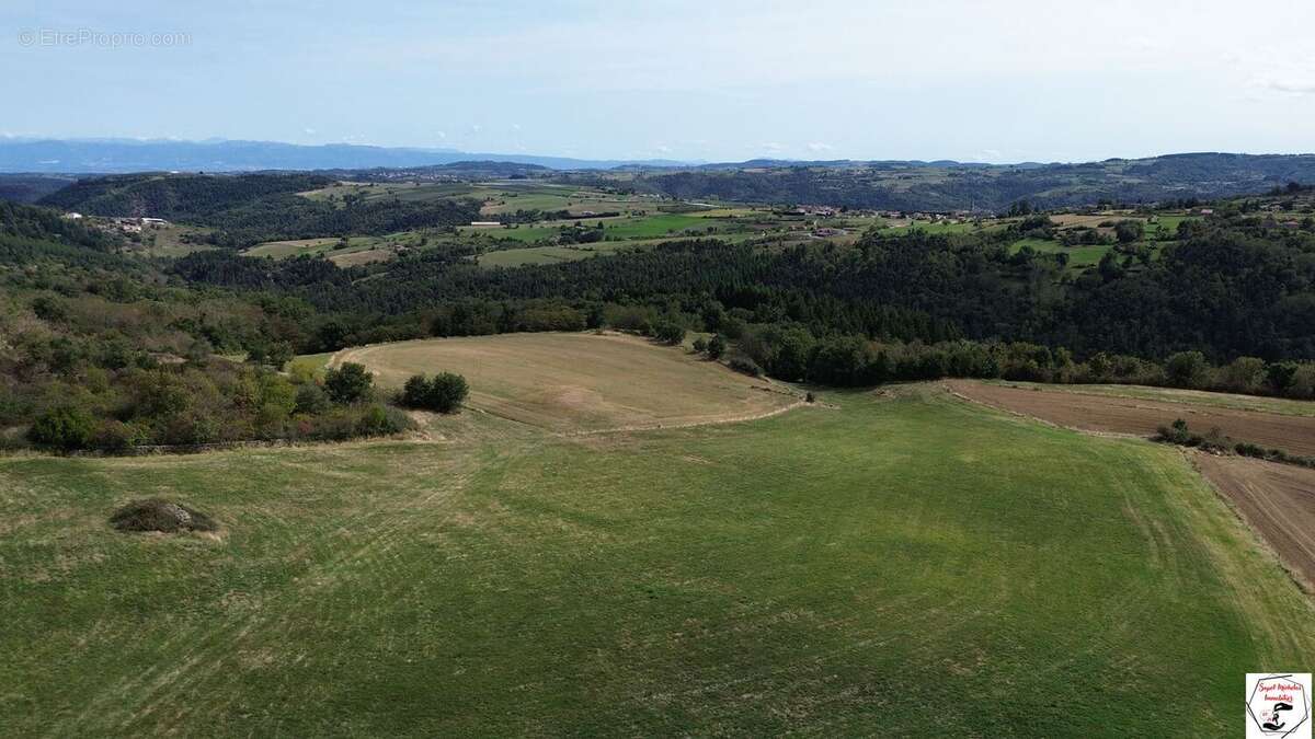 Maison à SAINT-VICTOR