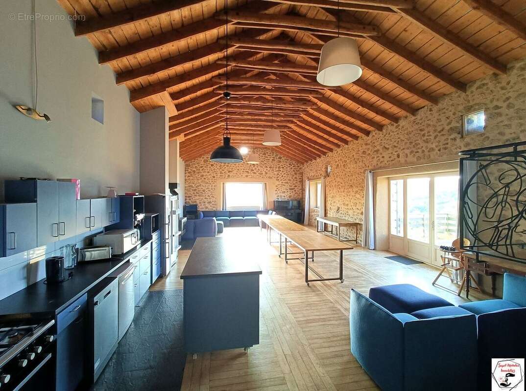 Maison à COLOMBIER-LE-VIEUX