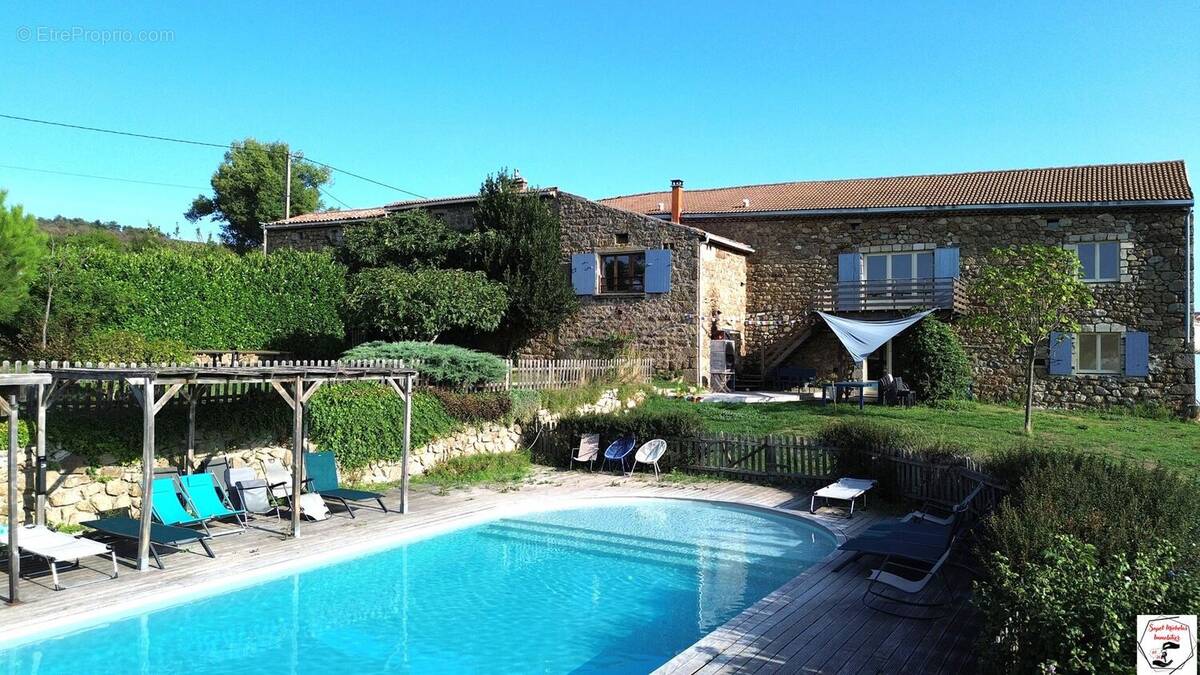 Maison à COLOMBIER-LE-VIEUX