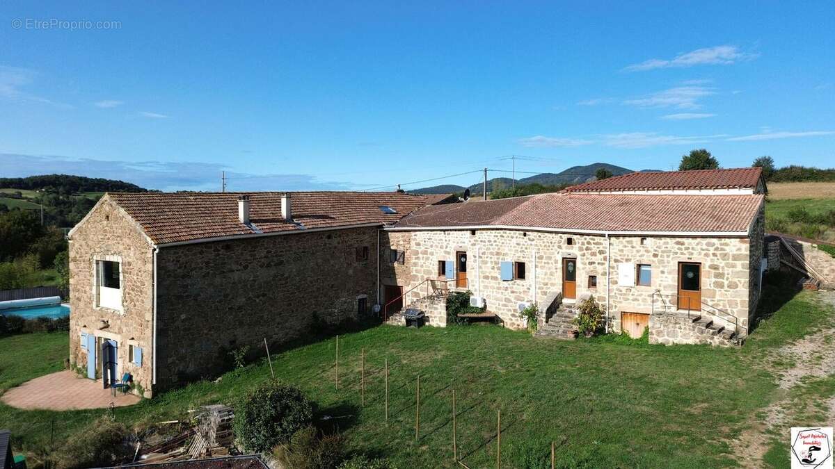 Maison à COLOMBIER-LE-VIEUX