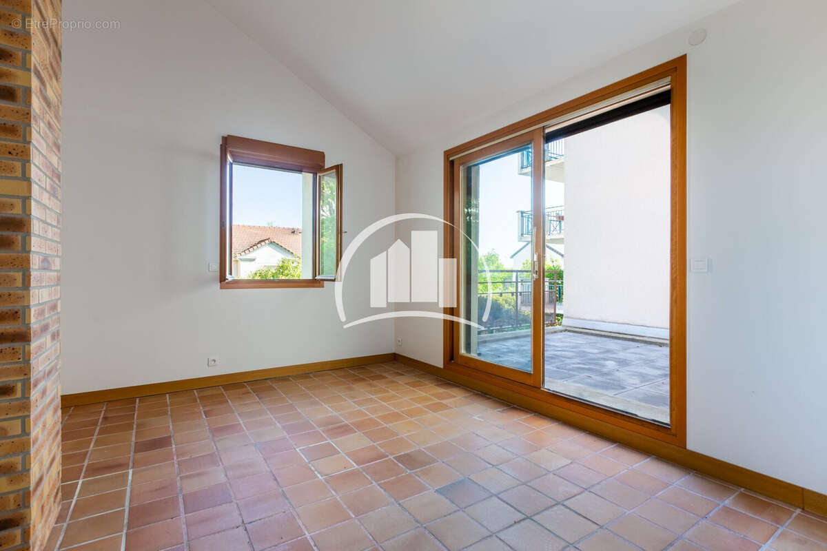 Maison à ISSY-LES-MOULINEAUX