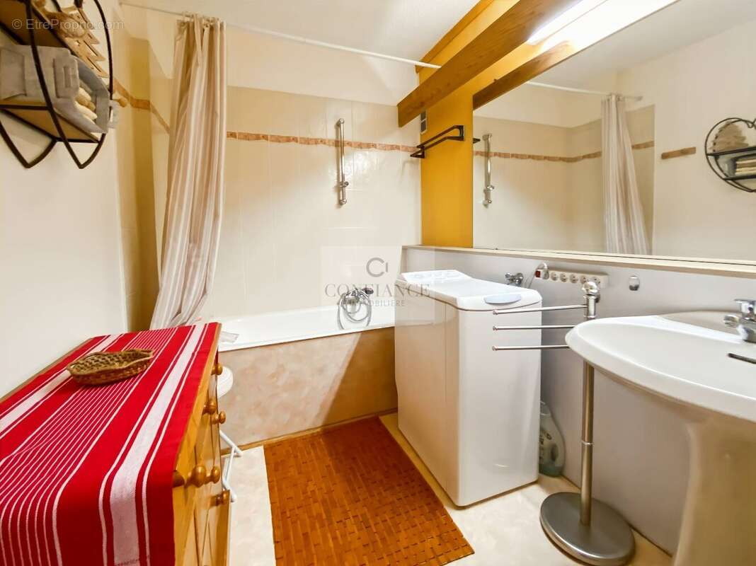 Appartement à SAINT-ETIENNE-DE-TINEE