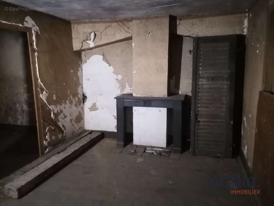 Maison à SALINS-LES-BAINS