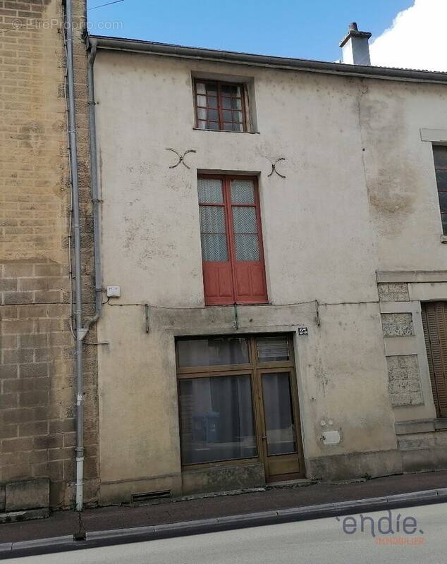 Maison à SALINS-LES-BAINS