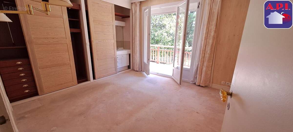 Maison à LAROQUE-D&#039;OLMES