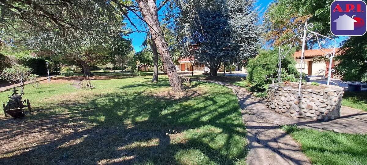 Maison à LAROQUE-D&#039;OLMES