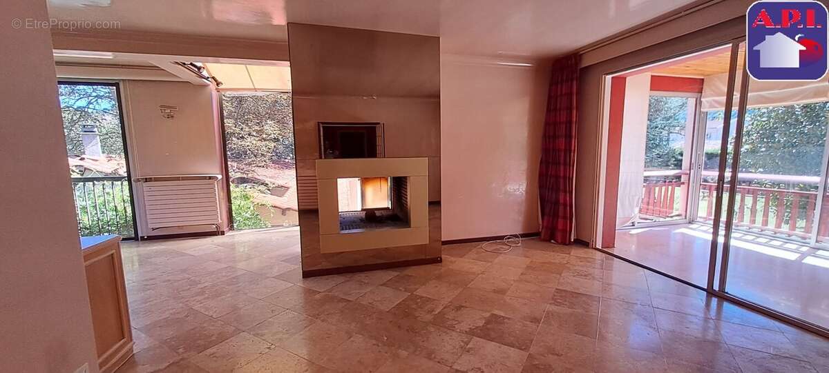 Maison à LAROQUE-D&#039;OLMES