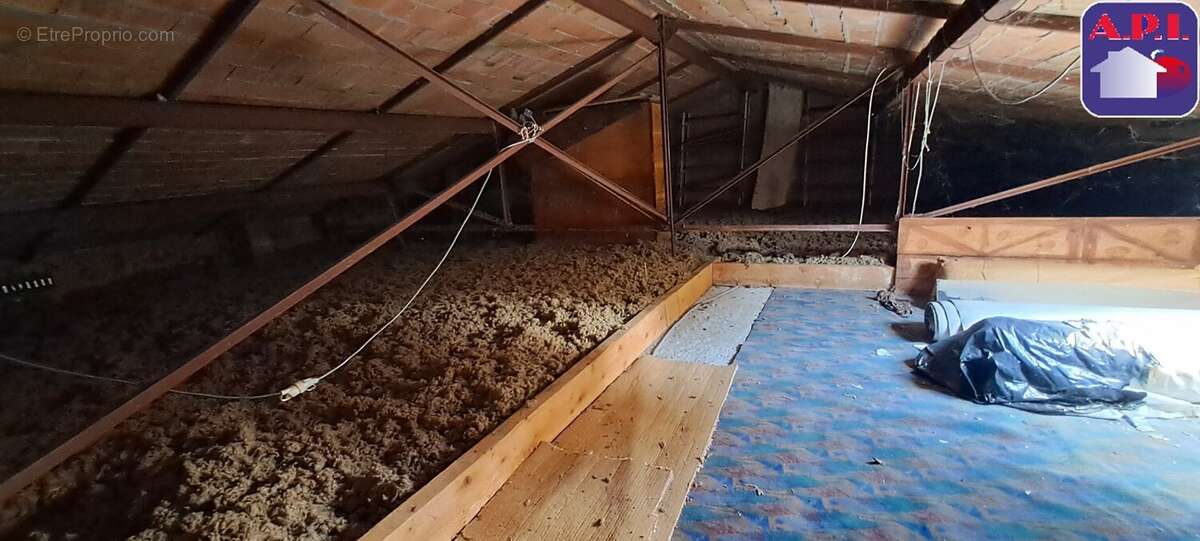 Maison à LAROQUE-D&#039;OLMES