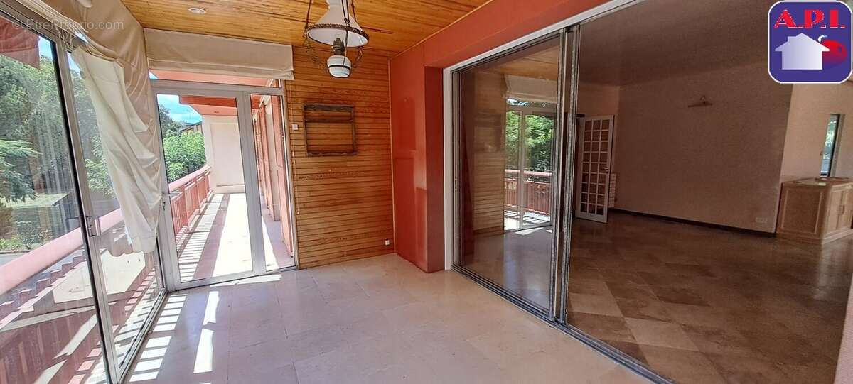 Maison à LAROQUE-D&#039;OLMES