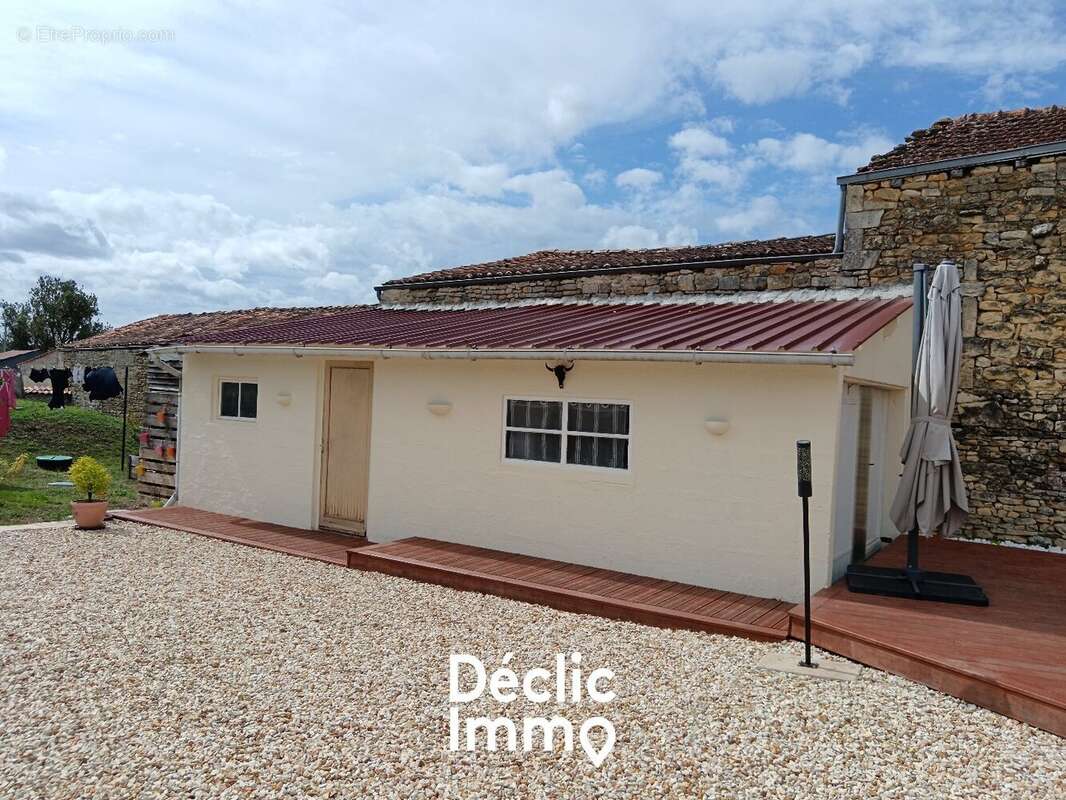 Maison à BERCLOUX