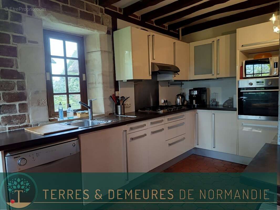 Maison à BONNEVILLE-LA-LOUVET