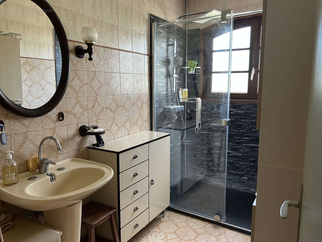 Maison à MONTBARTIER