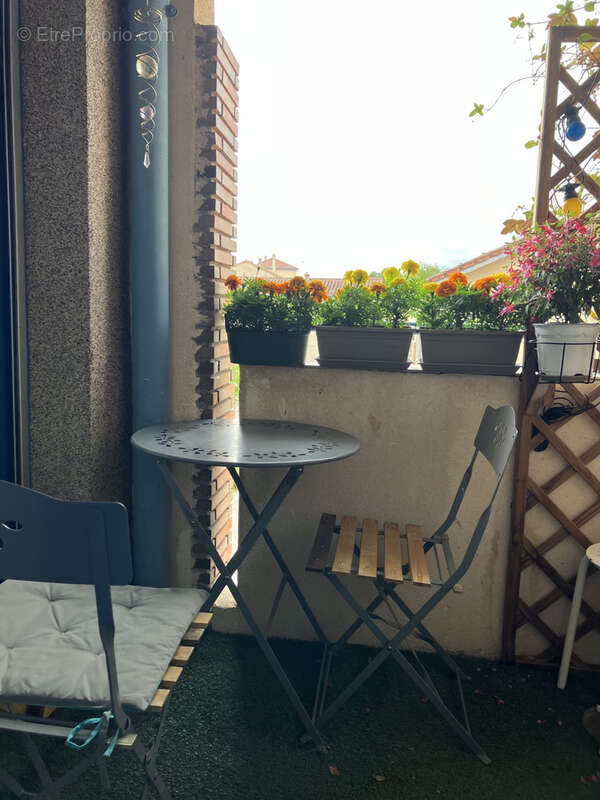 Appartement à SAINT-GENIS-LES-OLLIERES