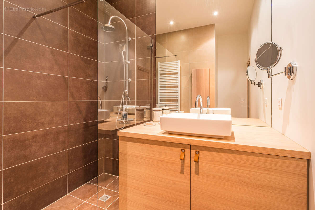 Appartement à LYON-1E