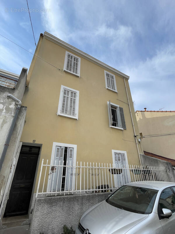 Appartement à MARSEILLE-12E