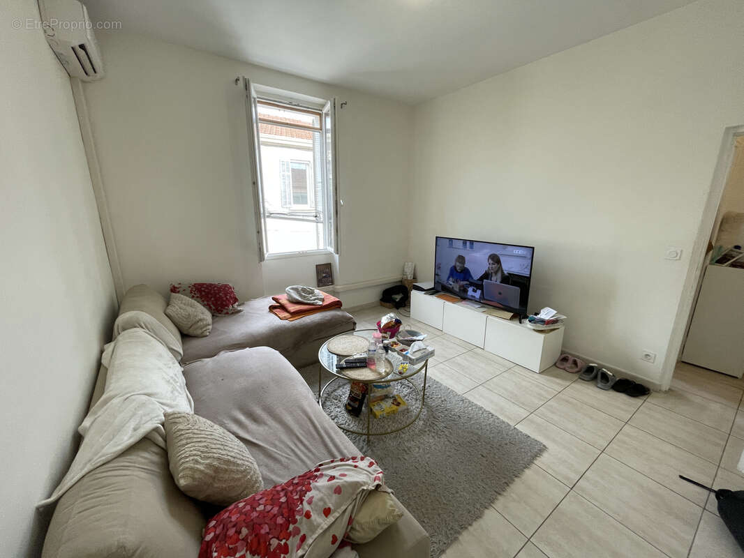 Appartement à MARSEILLE-12E