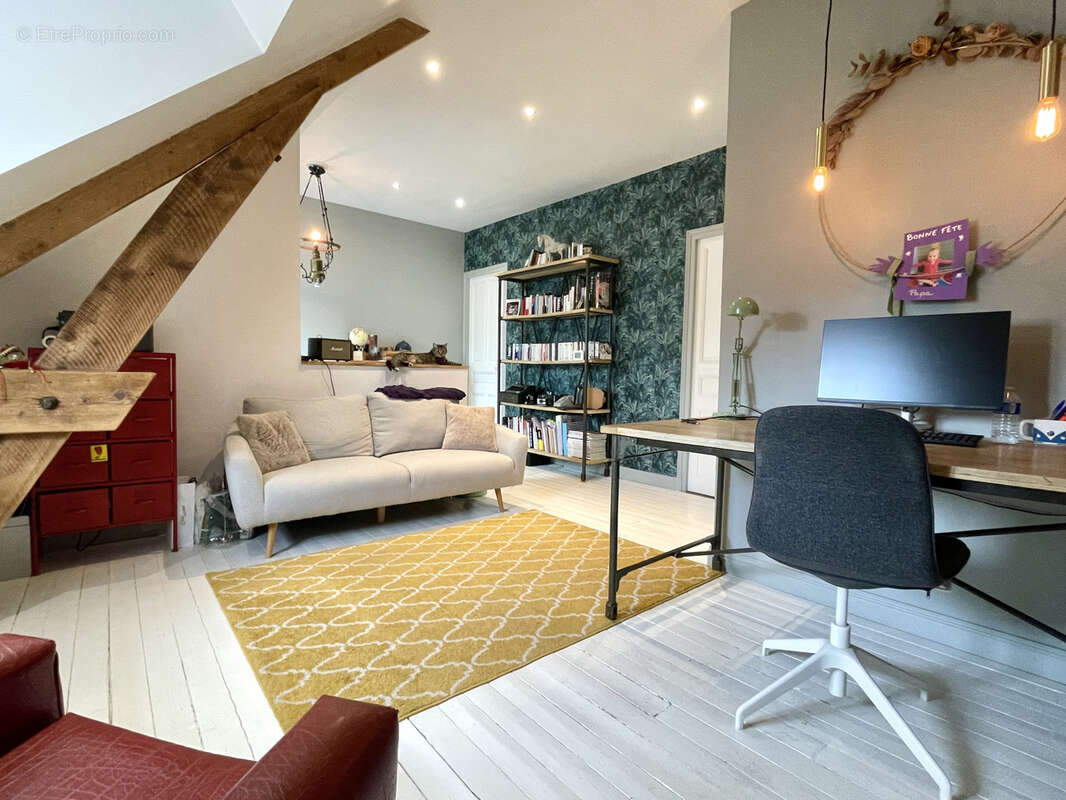 Maison à SAINT-QUENTIN