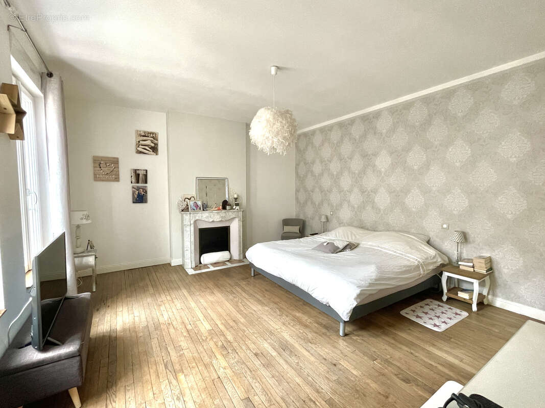 Maison à SAINT-QUENTIN