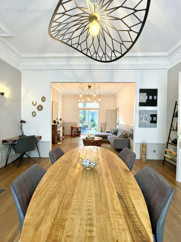 Maison à SAINT-QUENTIN