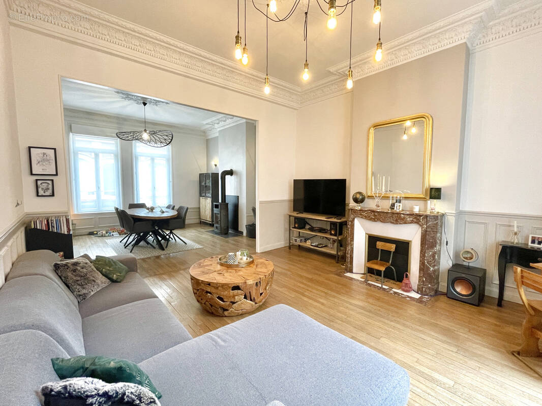 Maison à SAINT-QUENTIN