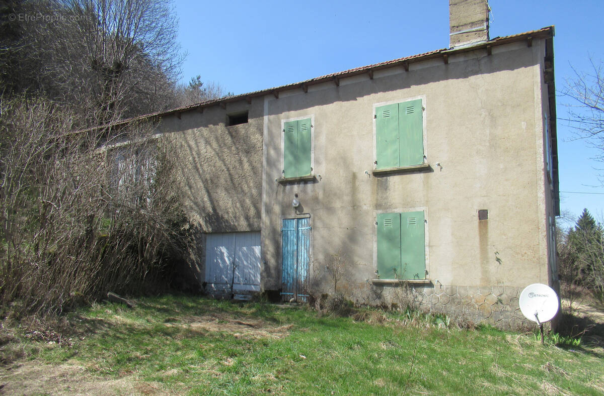 Maison à COUCOURON