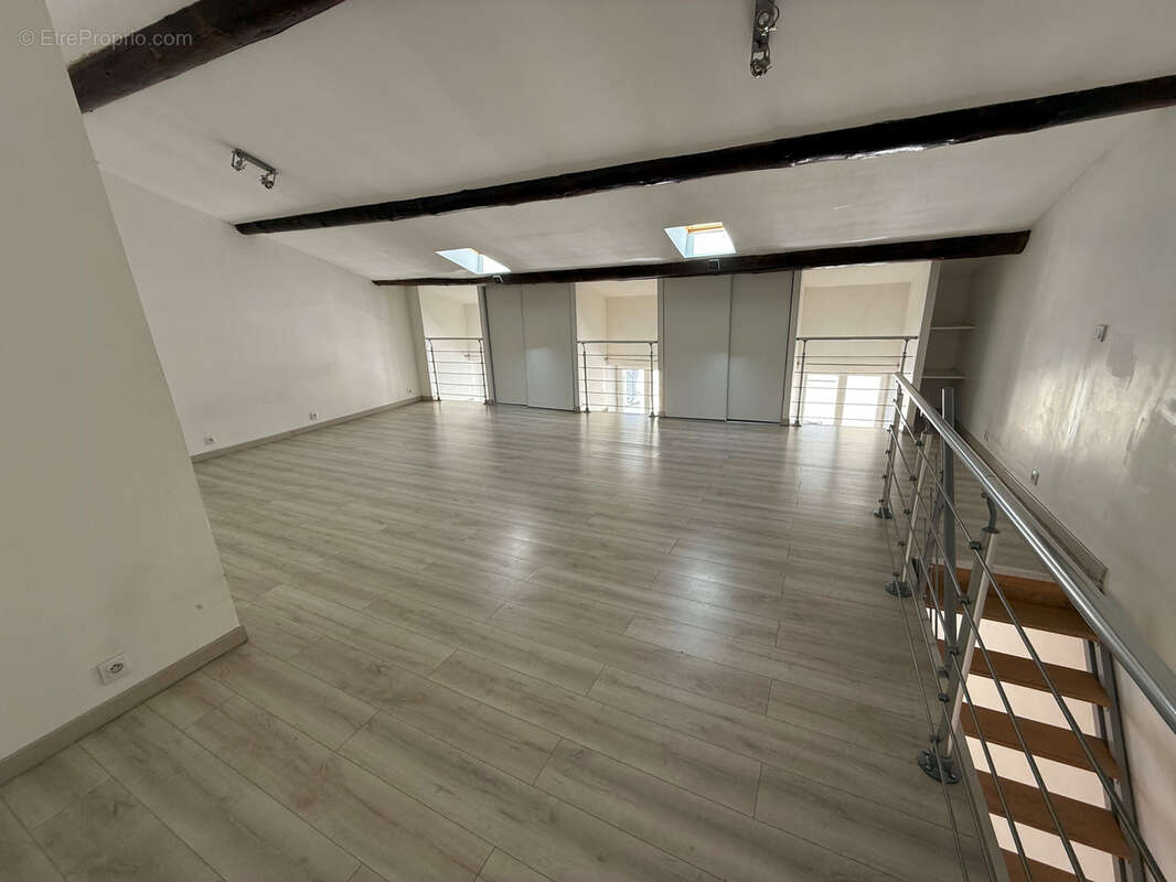 Appartement à MARSEILLE-6E