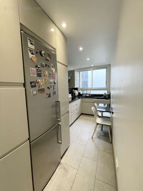 Appartement à NEUILLY-SUR-SEINE