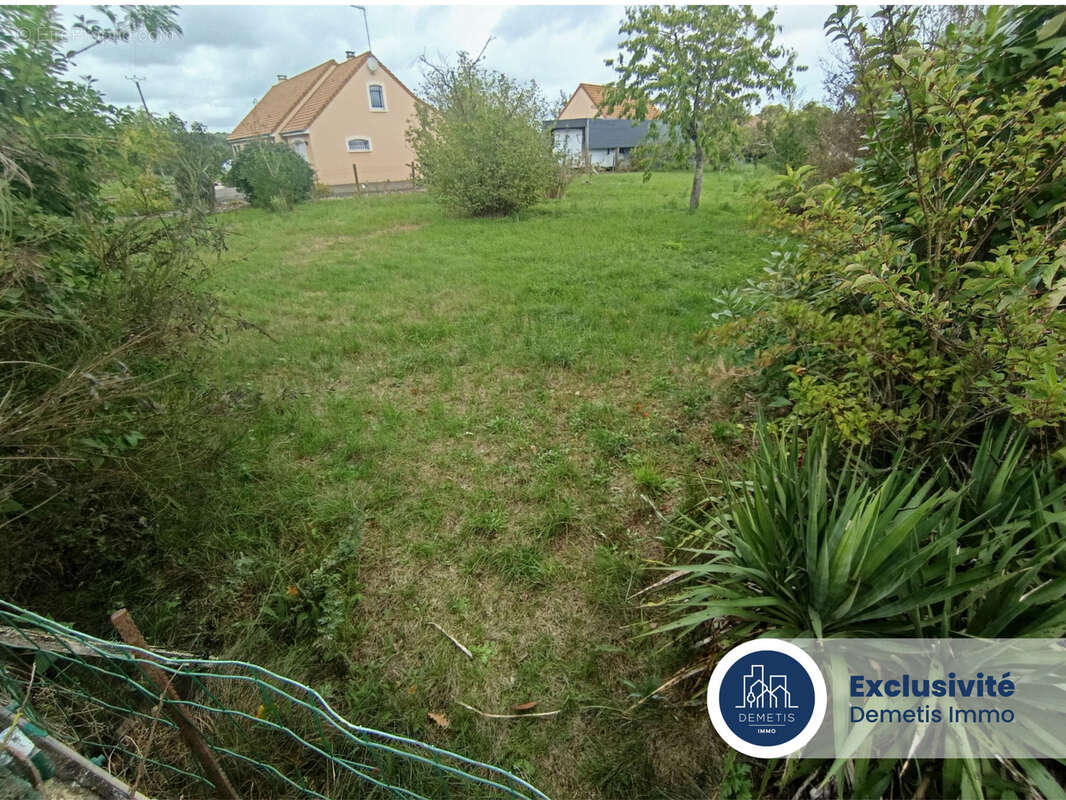 Terrain à BONNETABLE