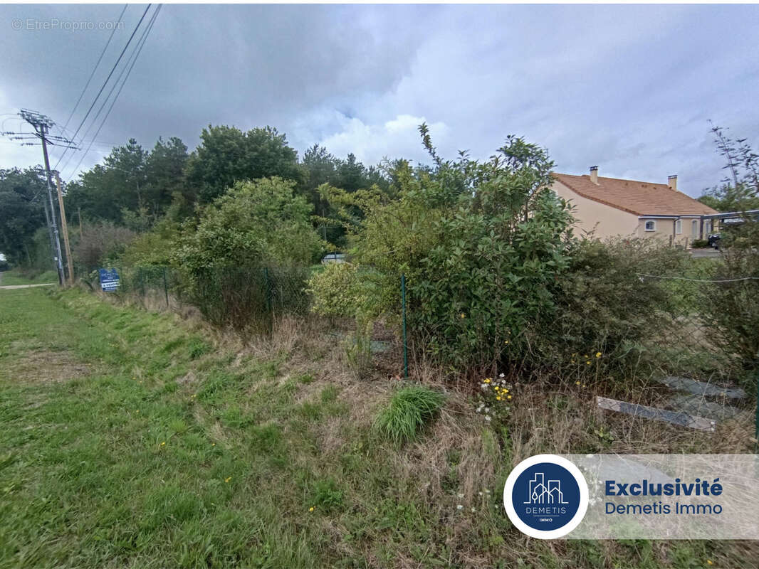 Terrain à BONNETABLE