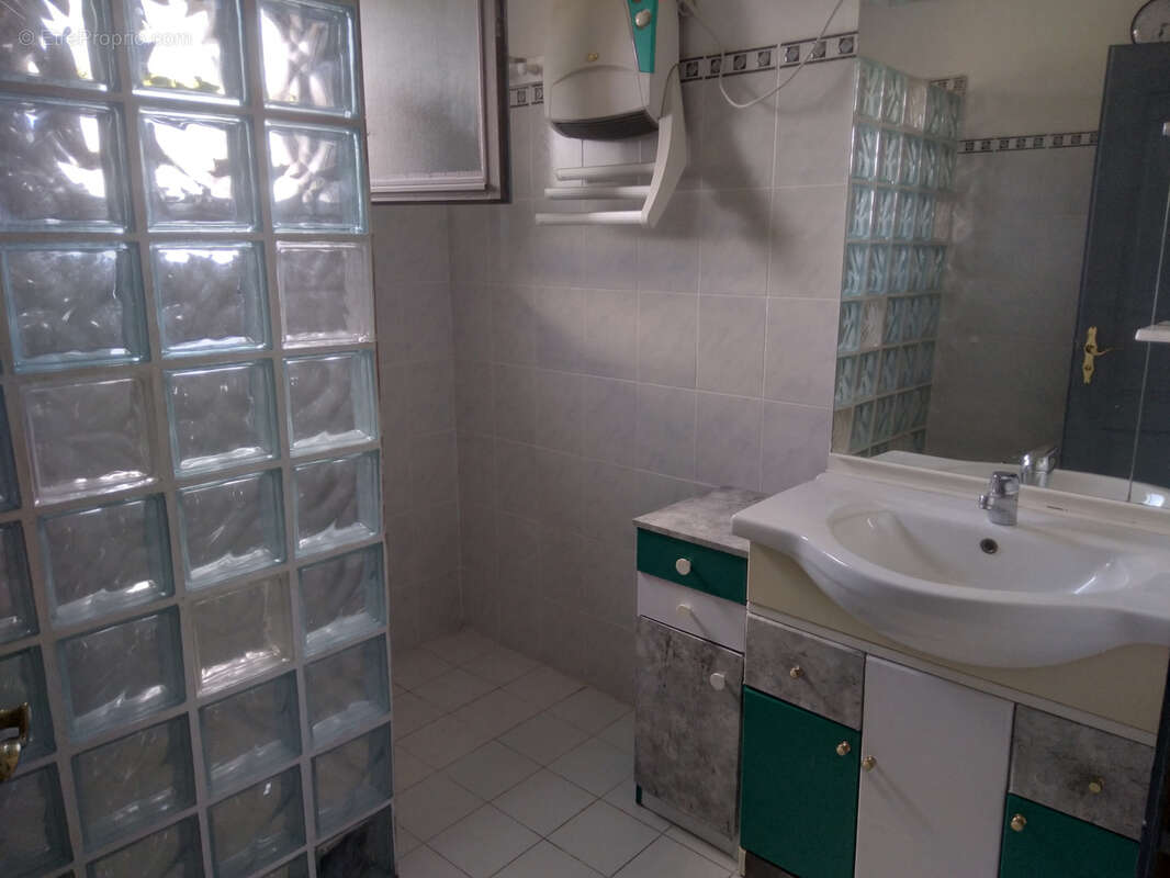 Maison à SAINT-CHRISTOL-LES-ALES