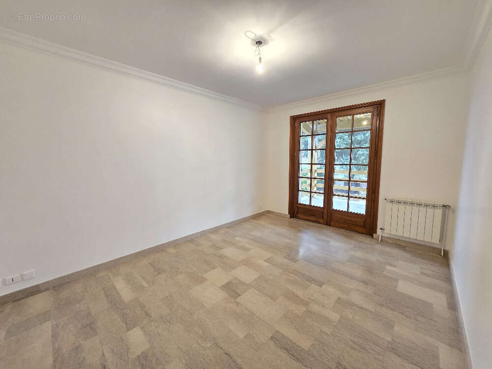 Maison à FRANCHEVILLE