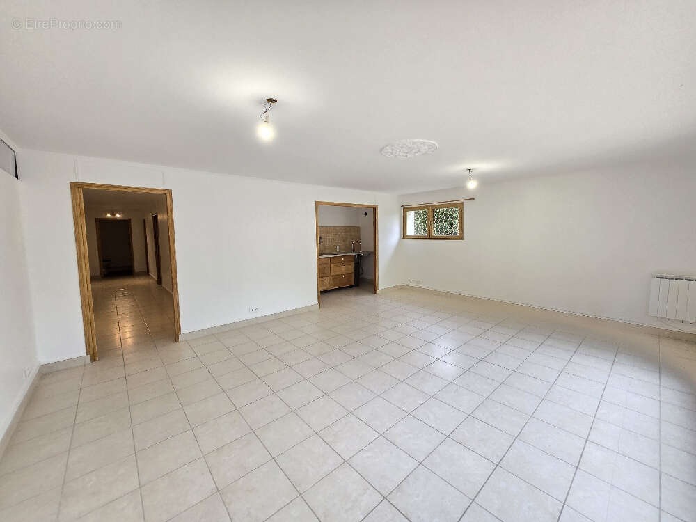 Maison à FRANCHEVILLE